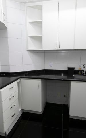 Apartamento para alugar com 184m², 4 quartos e 3 vagasCOZINHA