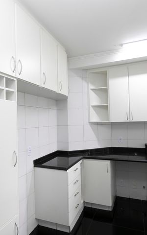 Apartamento para alugar com 184m², 4 quartos e 3 vagasCOZINHA