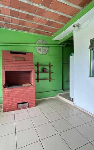 Casa para alugar com 129m², 2 quartos e sem vagaÁrea externa