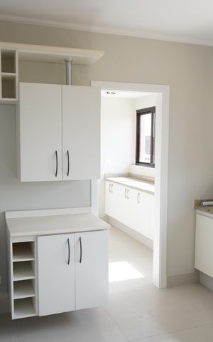 Apartamento à venda com 140m², 2 quartos e 2 vagasCozinha e Área de Serviço