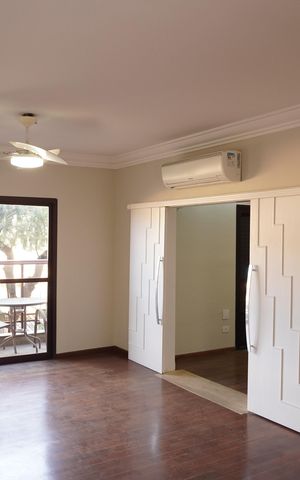 Apartamento à venda com 140m², 2 quartos e 2 vagasSala