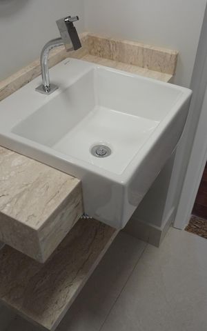 Apartamento à venda com 140m², 2 quartos e 2 vagasLavabo