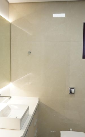 Apartamento à venda com 140m², 2 quartos e 2 vagasBanheiro 2