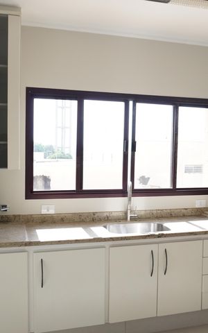 Apartamento à venda com 140m², 2 quartos e 2 vagasCozinha e Área de Serviço