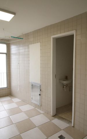 Apartamento à venda com 147m², 4 quartos e 1 vagaÁrea de Serviço