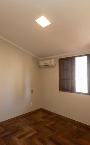 Casa de condomínio para alugar com 280m², 5 quartos e 4 vagasSUITE Nº 1