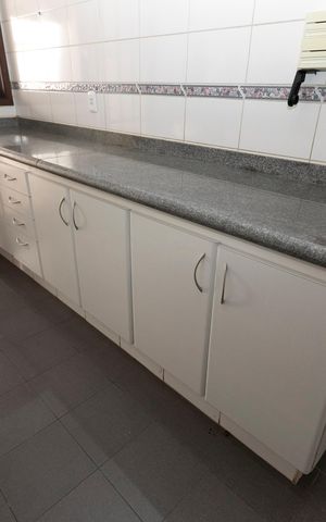 Casa de condomínio para alugar com 280m², 5 quartos e 4 vagasCOZINHA