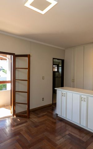 Casa de condomínio para alugar com 280m², 5 quartos e 4 vagasSUITE Nº 2 - MASTER