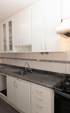 Casa de condomínio para alugar com 280m², 5 quartos e 4 vagasCOZINHA