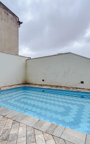 Apartamento à venda com 65m², 2 quartos e 1 vagaÁrea comum - Piscina