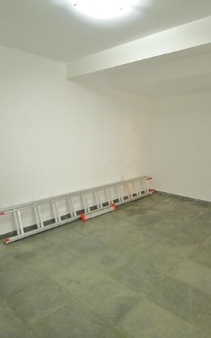 Casa para alugar com 250m², 3 quartos e 3 vagasEscritório/Convivência 
