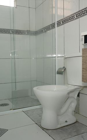 Casa para alugar com 50m², 2 quartos e 3 vagasBanheiro