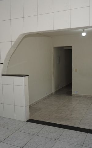 Casa para alugar com 50m², 2 quartos e 3 vagasCozinha
