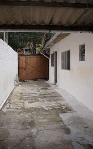 Casa para alugar com 50m², 2 quartos e 3 vagasGaragem