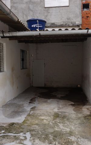 Casa para alugar com 50m², 2 quartos e 3 vagasGaragem