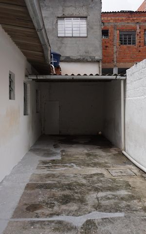 Casa para alugar com 50m², 2 quartos e 3 vagasGaragem