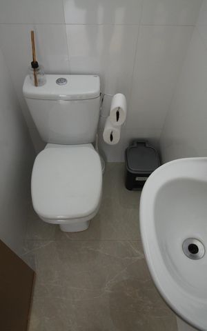 Casa à venda com 118m², 3 quartos e 2 vagasBanheiro 1