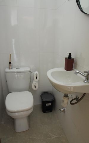 Casa à venda com 118m², 3 quartos e 2 vagasBanheiro 1