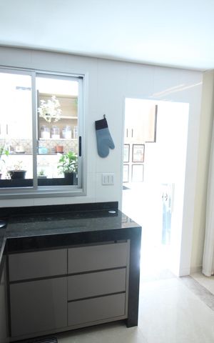 Casa à venda com 118m², 3 quartos e 2 vagasCozinha