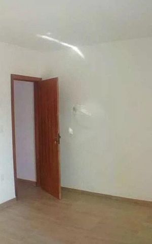 Casa à venda com 100m², 1 quarto e sem vaga