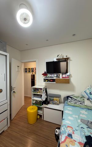 Casa à venda com 225m², 5 quartos e 3 vagas Casa à venda com 225m², 5 quartos e 3 vagasQuarto 3