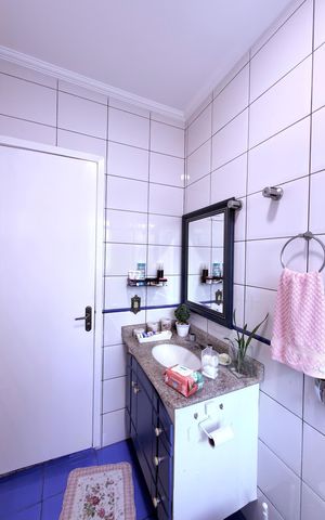 Casa à venda com 225m², 5 quartos e 3 vagas Casa à venda com 225m², 5 quartos e 3 vagasSuite 2 casa 2 Banheiro