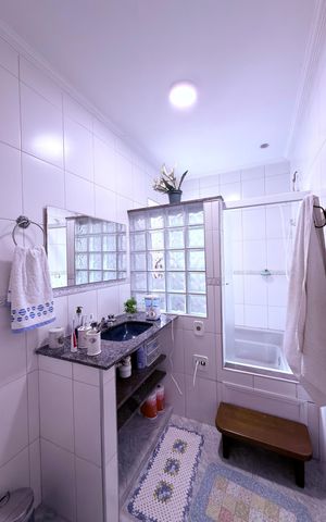 Casa à venda com 225m², 5 quartos e 3 vagas Casa à venda com 225m², 5 quartos e 3 vagasSuite 1 casa 2 Banheiro