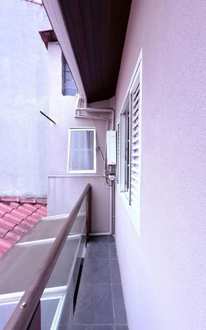Casa à venda com 225m², 5 quartos e 3 vagas Casa à venda com 225m², 5 quartos e 3 vagasSacada casa 2