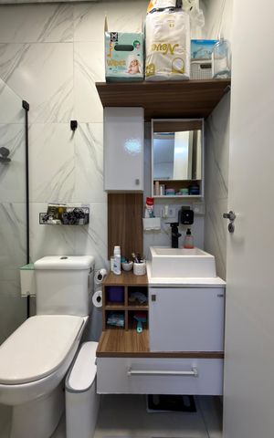 Casa à venda com 225m², 5 quartos e 3 vagas Casa à venda com 225m², 5 quartos e 3 vagasQuarto 1 - Suíte Banheiro