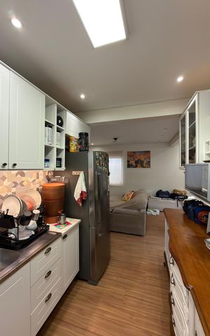 Casa à venda com 225m², 5 quartos e 3 vagas Casa à venda com 225m², 5 quartos e 3 vagasCozinha
