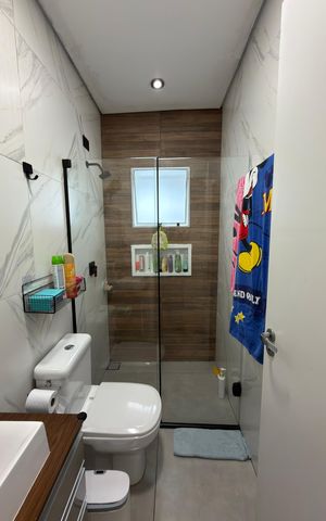 Casa à venda com 225m², 5 quartos e 3 vagas Casa à venda com 225m², 5 quartos e 3 vagasBanheiro Social