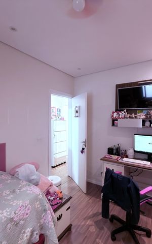 Casa à venda com 225m², 5 quartos e 3 vagas Casa à venda com 225m², 5 quartos e 3 vagasQuarto 2