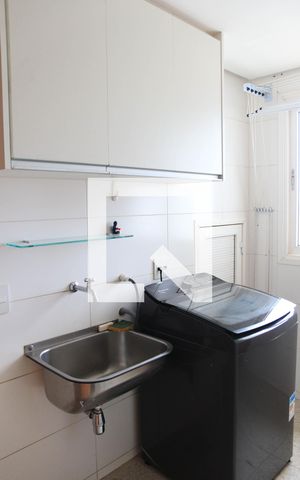 Apartamento para alugar com 169m², 3 quartos e 3 vagasCozinha e Área de Serviço