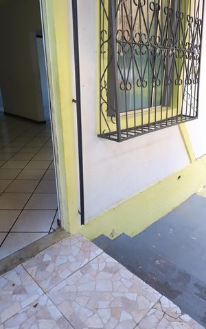 Casa para alugar com 50m², 2 quartos e sem vagaÁrea externa