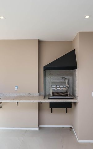 Apartamento à venda com 141m², 3 quartos e 2 vagasVaranda