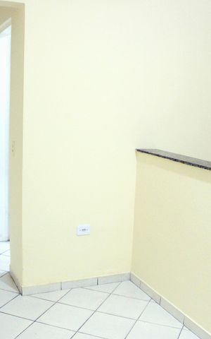 Casa para alugar com 38m², 1 quarto e sem vagaSala e cozinha