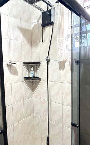 Casa à venda com 250m², 2 quartos e 1 vaga Casa à venda com 250m², 2 quartos e 1 vagaBanheiro