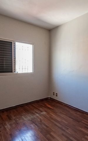 Casa à venda com 100m², 3 quartos e 2 vagas Casa à venda com 100m², 3 quartos e 2 vagasSuíte