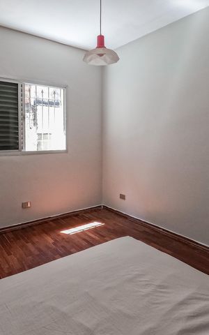 Casa à venda com 100m², 3 quartos e 2 vagas Casa à venda com 100m², 3 quartos e 2 vagasQuarto 1
