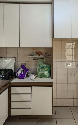 Casa à venda com 100m², 3 quartos e 2 vagas Casa à venda com 100m², 3 quartos e 2 vagasCozinha