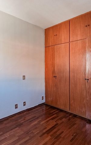Casa à venda com 100m², 3 quartos e 2 vagas Casa à venda com 100m², 3 quartos e 2 vagasSuíte