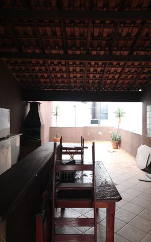 Casa à venda com 500m², 3 quartos e 12 vagasÁrea de Serviço