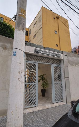 Apartamento para alugar com 60m², 2 quartos e sem vagaFachada