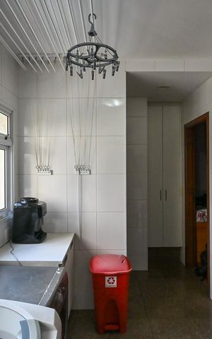 Apartamento para alugar com 248m², 4 quartos e 4 vagasÁrea de Serviço 
