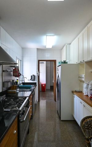Apartamento para alugar com 248m², 4 quartos e 4 vagasCozinha