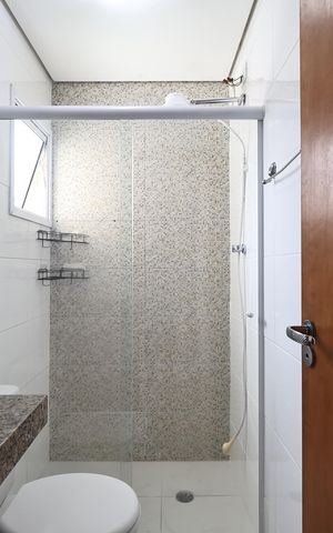 Apartamento para alugar com 57m², 2 quartos e 1 vaga Apartamento para alugar com 57m², 2 quartos e 1 vagaBanheiro da Suíte