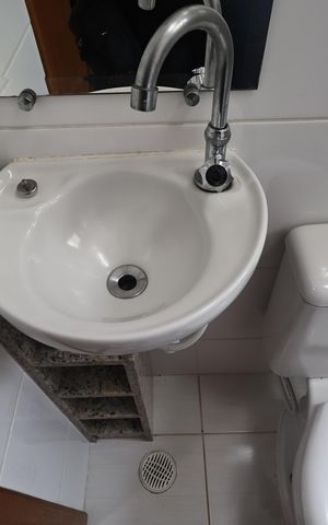 Apartamento para alugar com 57m², 2 quartos e 1 vaga Apartamento para alugar com 57m², 2 quartos e 1 vagaBanheiro