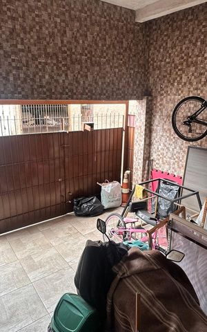 Casa à venda com 46m², 3 quartos e 1 vaga