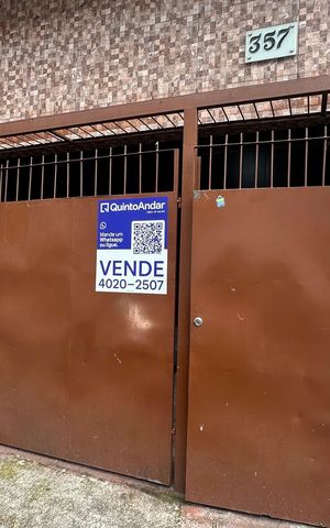 Casa à venda com 46m², 3 quartos e 1 vaga