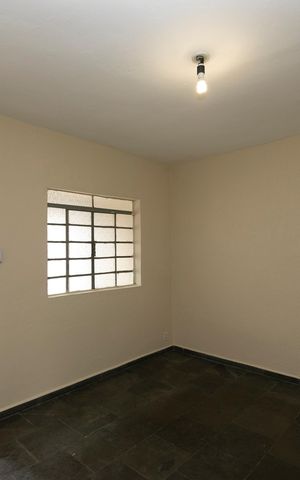Casa para alugar com 80m², 3 quartos e 2 vagasSala